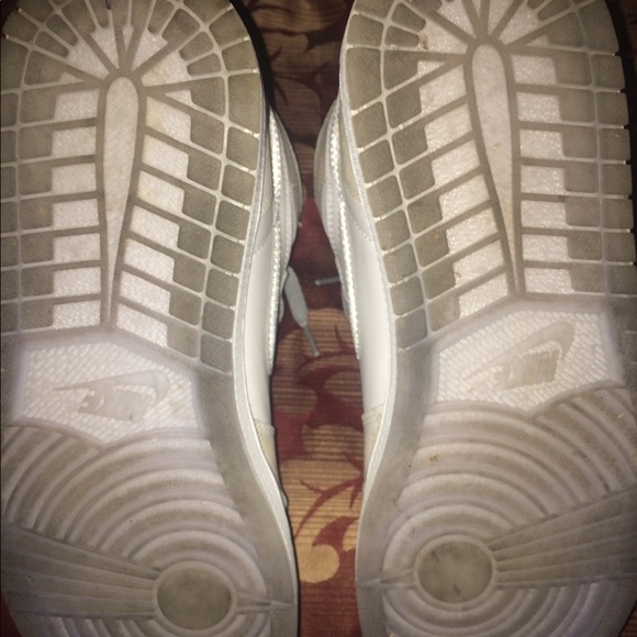 Air Jordan 1 Retro Hi OG LASER (Authentic) - Picture 8 of 8